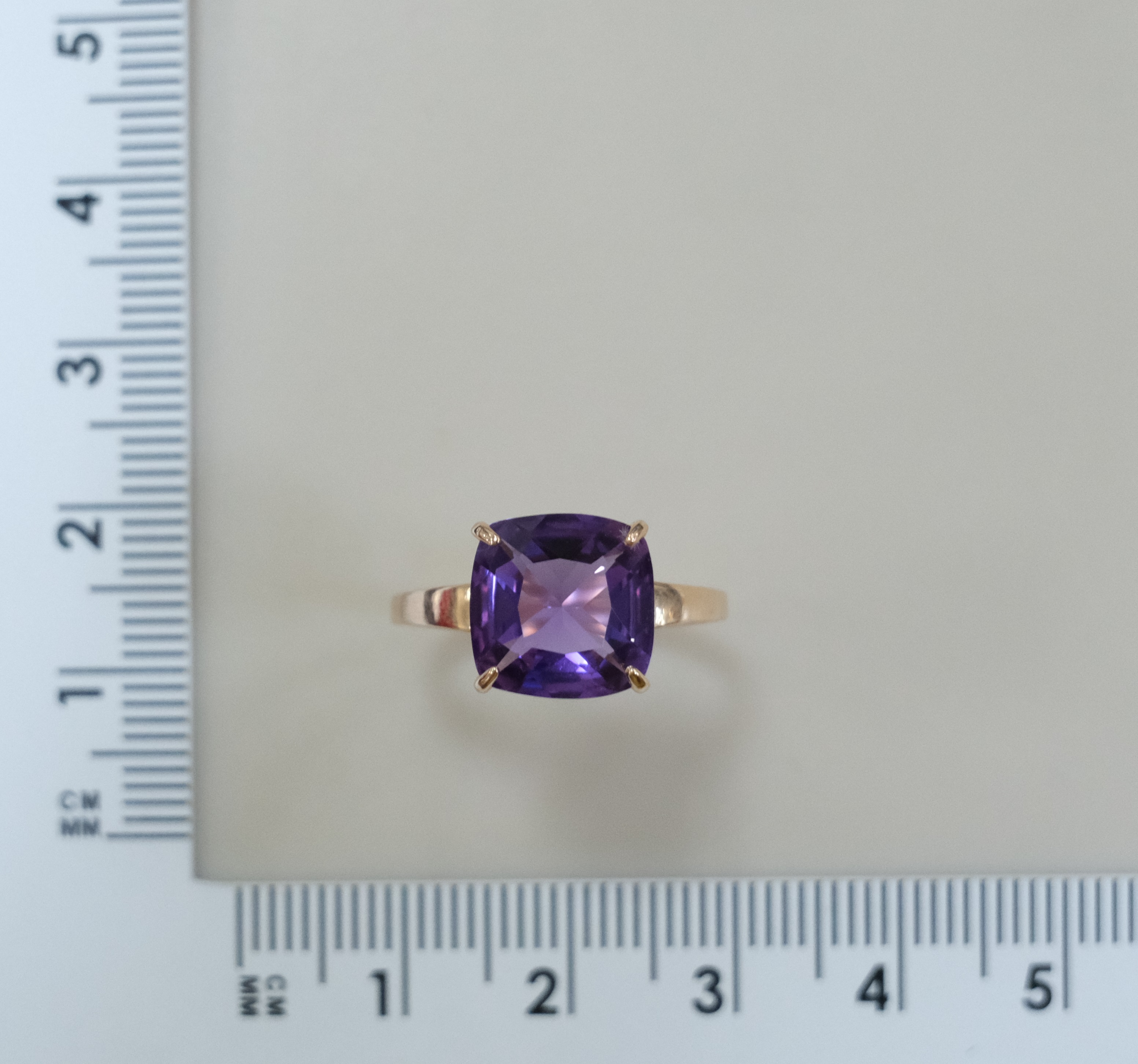 Серебряное кольцо с аметистом
